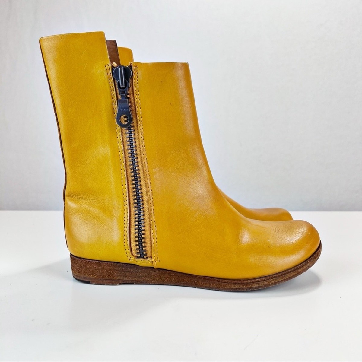 KORK-EASE Womens LIZA Yellow Leather Zip Up Ankle Boot US