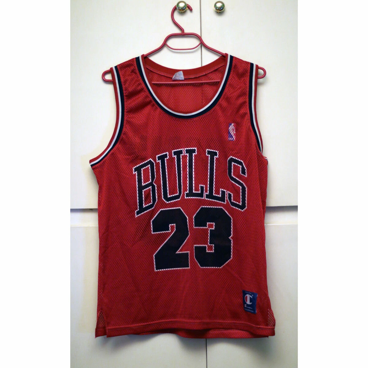 Used Vintage 90s Chicago Bulls Michael Jordan 23 jersey shirt original  SMALL NBA