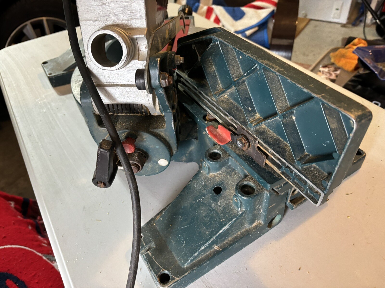 Bosch 12 In. Compound Miter Saw Model 3912 eBay