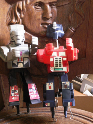 Transformers vintage figures lot of two for parts or repair FREE U.S.A. ship