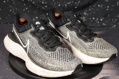 Nike ZoomX Invincible Run Flyknit Shoes Mens Size 10 Gray Running CT2228-103