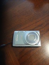 Olympus Stylus 740 Compact Digital Camera 14MP 7x Zoom Flash 3in Silver