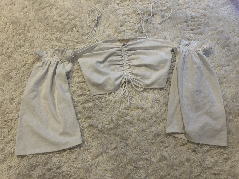 H&M Off-White Textured  CropTop