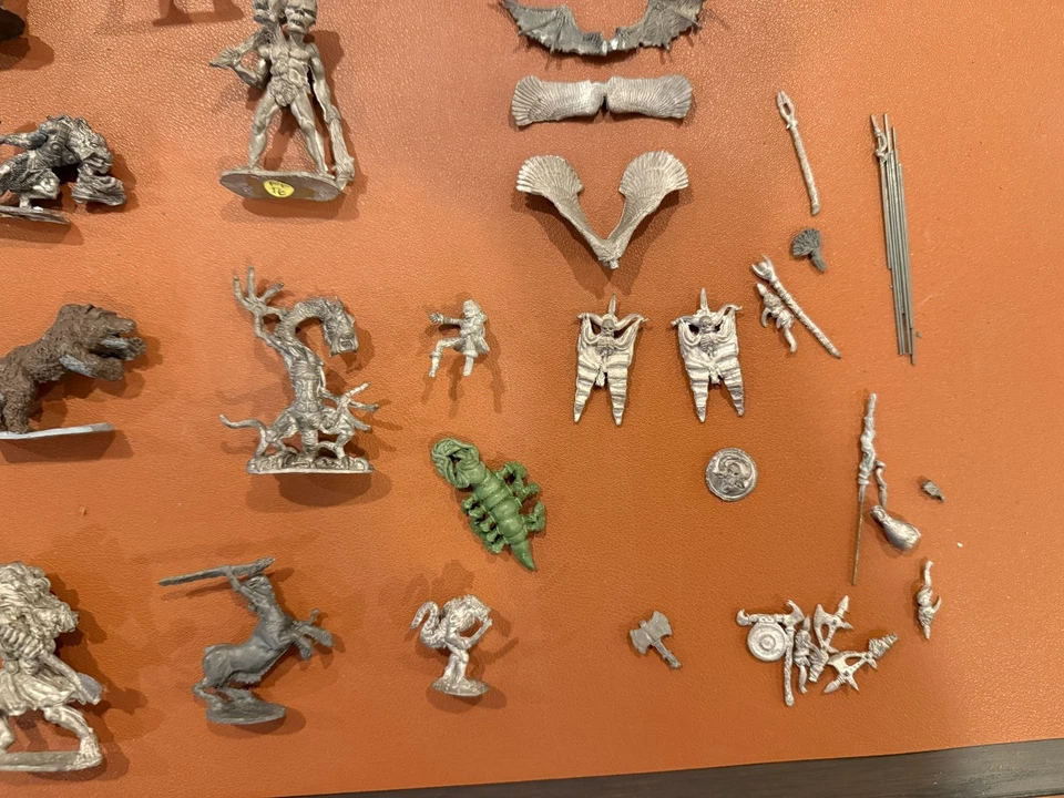 HUGE Vintage 1979-Era Metal Miniatures Lot (~100 Figs!) D&D AD&D Unpainted  - Image 4 of 4