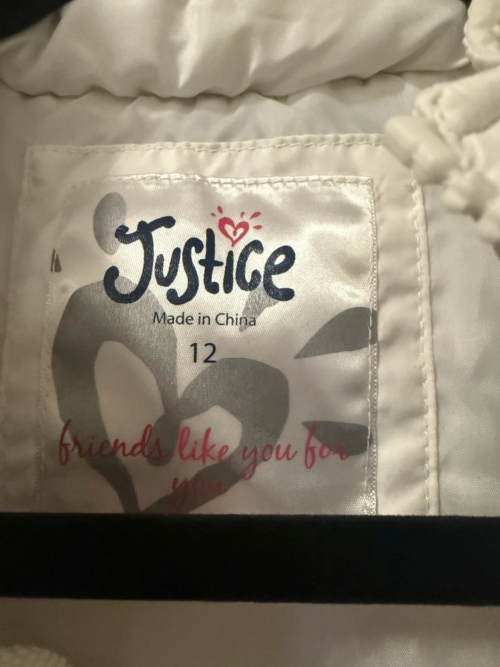 Chaleco acolchado Justice talla 12 blanco con capucha extraíble piel sintética excelente estado cálido Foto 3 de 4