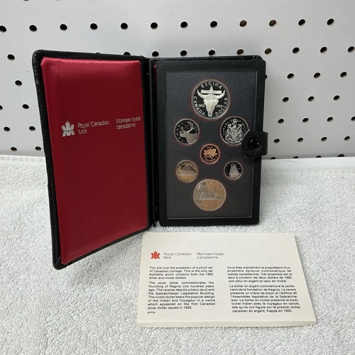 1982 Canada Silver Bicentennial Regina Silver Dollar Proof And 1982 Mint Coins