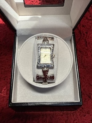 Geneva Platinum Cross Link Bracelet Watch 1883   Women s Quartz Y2K Style