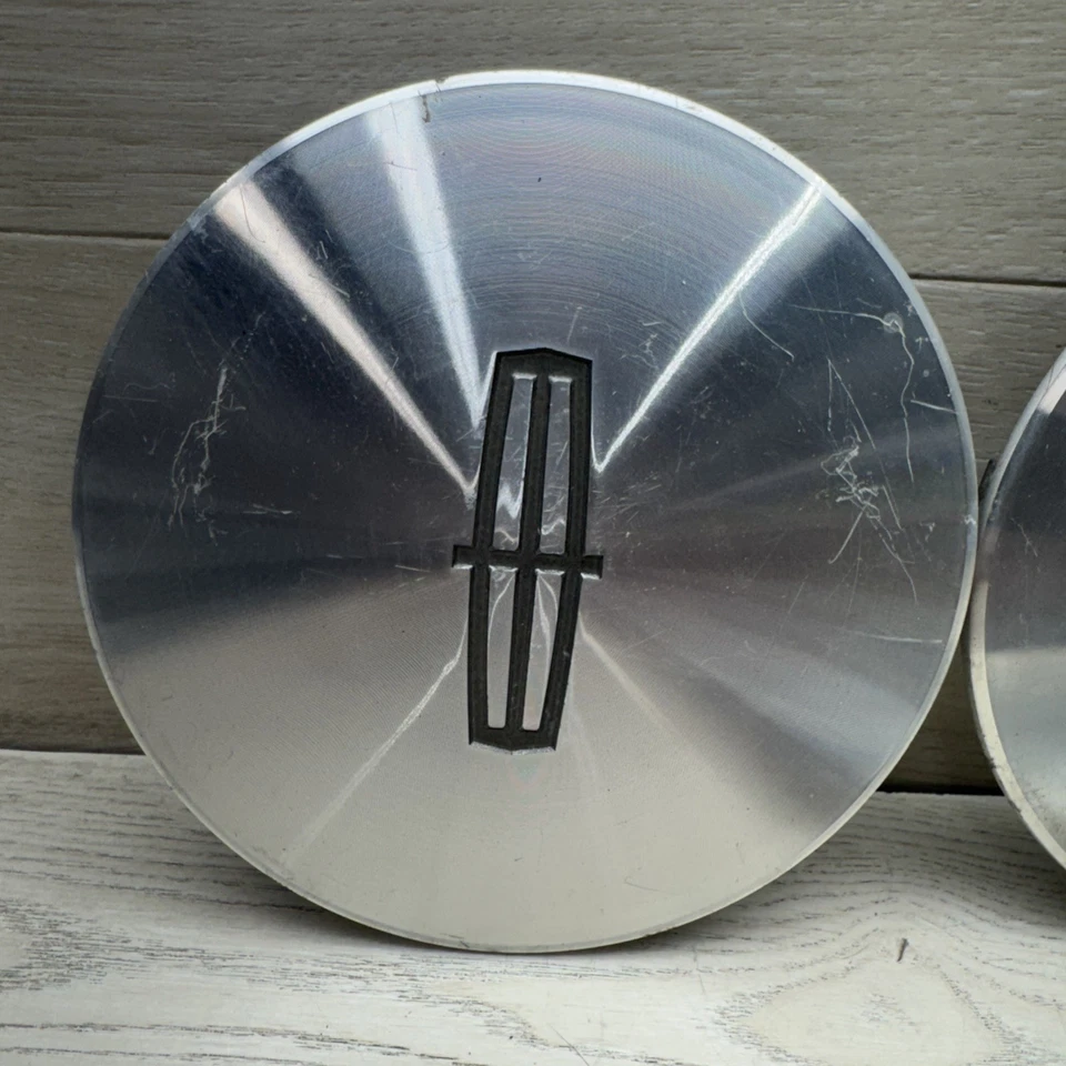 Tapacubos centrales de rueda mecanizados Lincoln Town Car 98-02 YW13-1A096-AA JUEGO DE 4 Foto 2 de 4