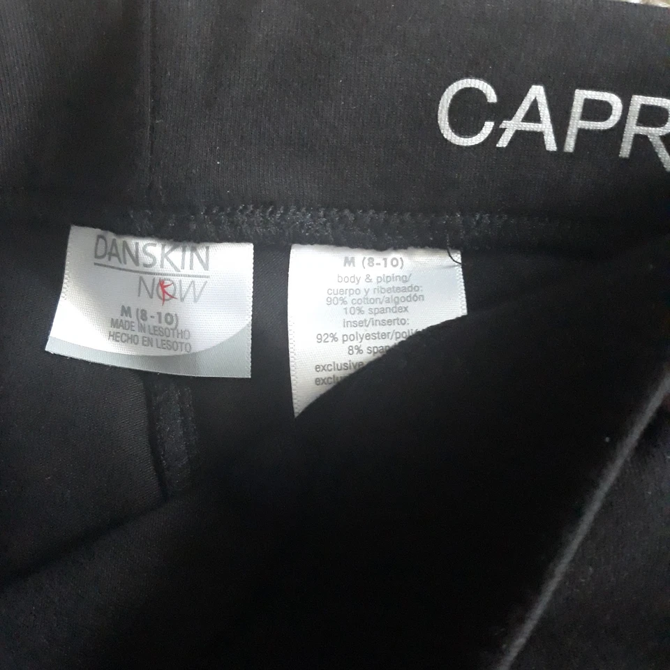 No Tags Danskin capri yoga pants black and white M - Image 2 of 4