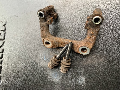 VW Golf Plus 5M Facelift 1,6Tdi Bremssattelträger  Halter Bremse links hinten