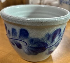 Vintage ELDRETH POTTERY   Salt Glazed Stoneware 2002 4”h By 5”w Signed ￼