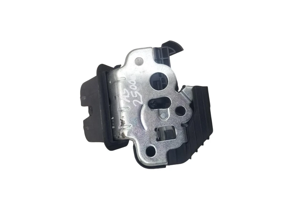 Audi A5 Bootlid Tailgate Lock Catch Hatchback 2012 8K9827505A - Image 2 of 4