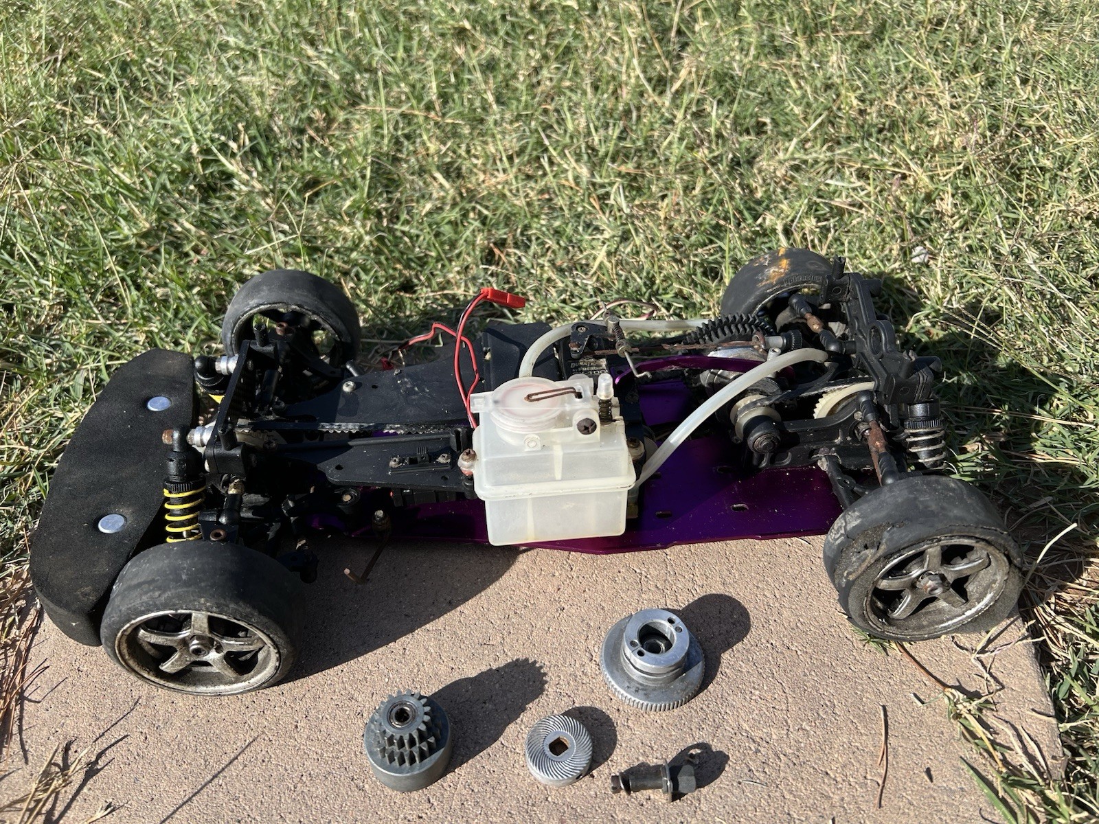 Vtg RC 2000 #DTXC0050 DuraTrax Street Force GP Nitro For Par