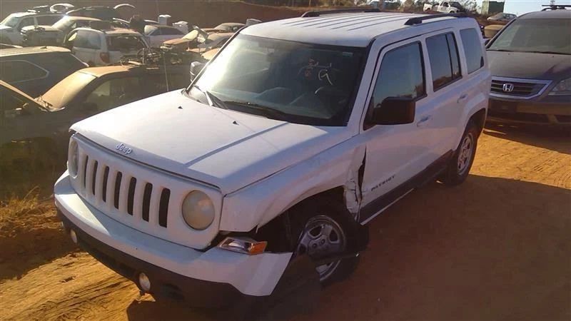 Farol esquerdo do motorista halogênio compatível com Jeep Protriot 07-17 fabricante de equipamento original - Imagem 2 de 4