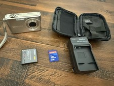 Casio EXILIM EX-Z1000 10.1 MP 3x Optical Digital Camera W/ Batt Card Chrgr READ