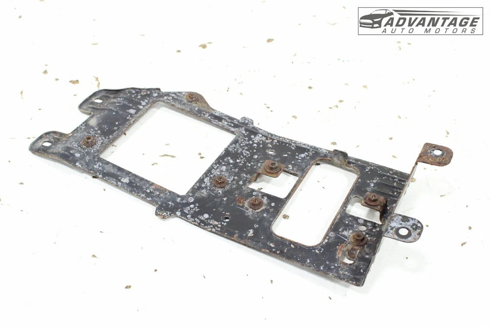 Chevrolet Silverado 1500 LD 2019 bomba de combustible módulo de control soporte de montaje OEM Foto 3 de 4