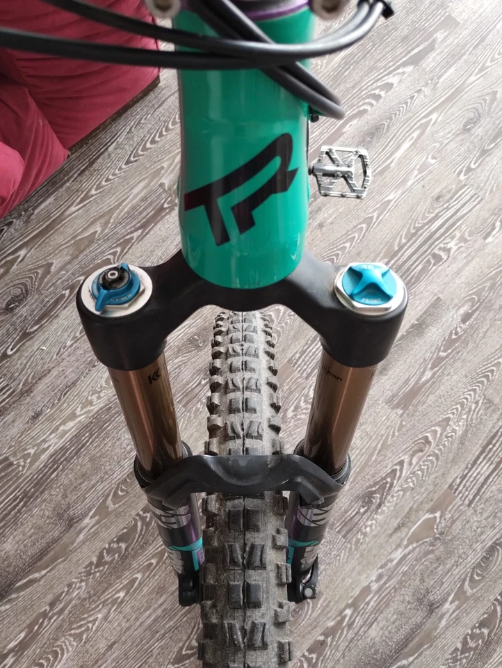 Enduro Fahrradgabel Fox Factory 27.5 zoll 160mm, Steckachse 100 mm. - Bild 3 von 4