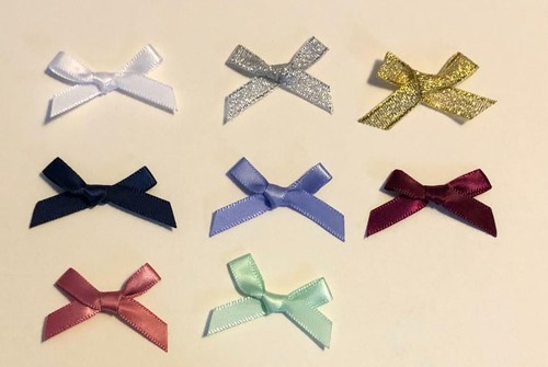 Small Approx 3cm Wide Pre-Tied Bows (7mm Satin Ribbon) Crafts Wedding - Picture 2 of 7