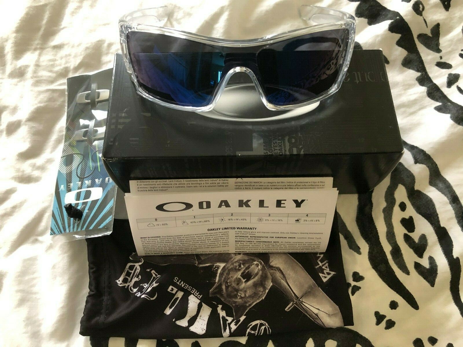 Oakley Batwolf купить в Америке, лот 