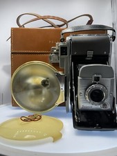 Vtg Polaroid Land Camera Model 80 With Leather Case KEY Light Flash