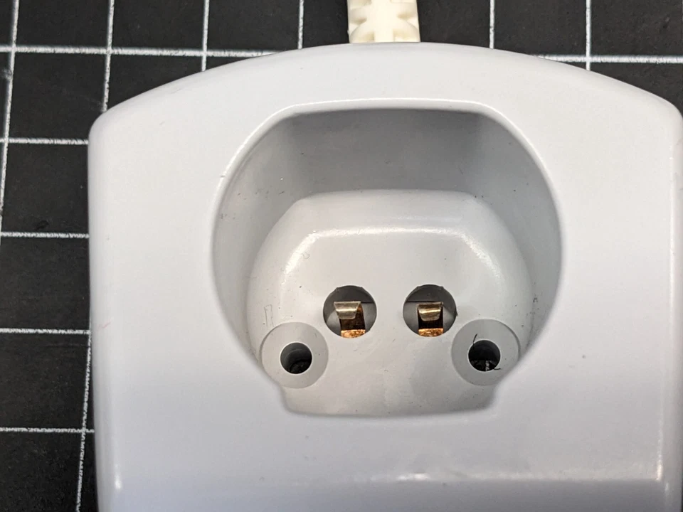 Adaptador de Corriente Cargador 3M 9662, 9661 Cortapelos Ortopédicos Zimmer Stryker Foto 3 de 4