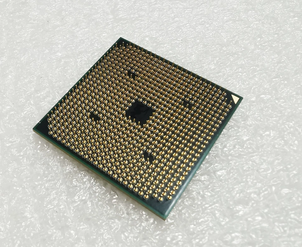 AMD Phenom II N930 CPU Quad-Core 2.0 GHz 2M 1800 MHz Socket S1 Processor - Image 2 of 3