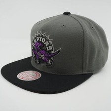 MENS MITCHELL  NESS NBA STORM FRONT SNAPBACK HWC RAPTORS - GREY
