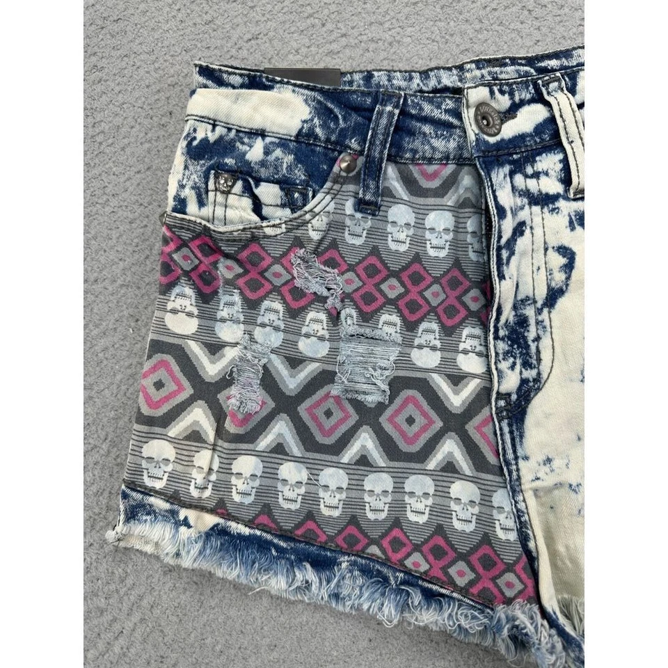 Pantalones Cortos de Denim Love Sick Para Mujer 3 Azul Calavera Envejecido Dobladillo Crudo Cortos Damas NUEVO Foto 3 de 4