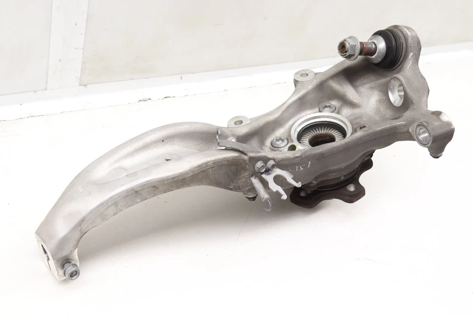 BMW 540I XDRIVE 2017-2023 - Nudillo de husillo delantero derecho con cojinete de rueda Foto 2 de 4