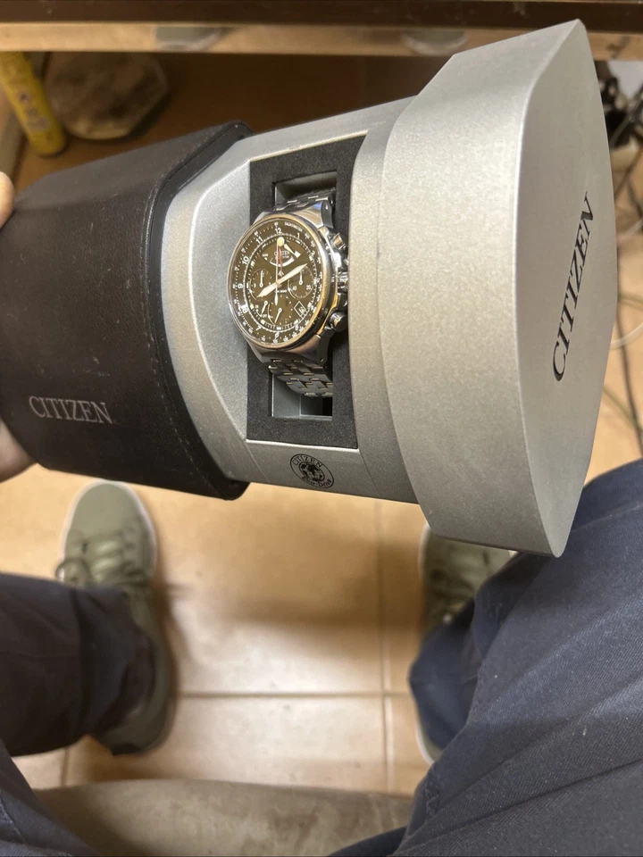 Citizen Eco Drive Cronógrafo E2100 - Imagen 3 de 4