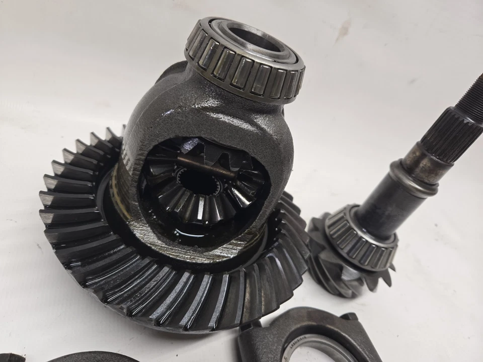 90-06 Jeep Wrangler YJ TJ 4.10 Rear Axle Gears Dana 35 Carrier Pinion Ring Gear - Image 2 of 4