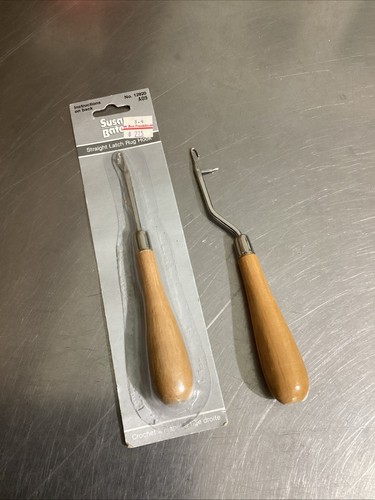 Vintage Latch Hook Rug Tool - Wood Handle - Crafts - Lot Of 2- Susan Bates