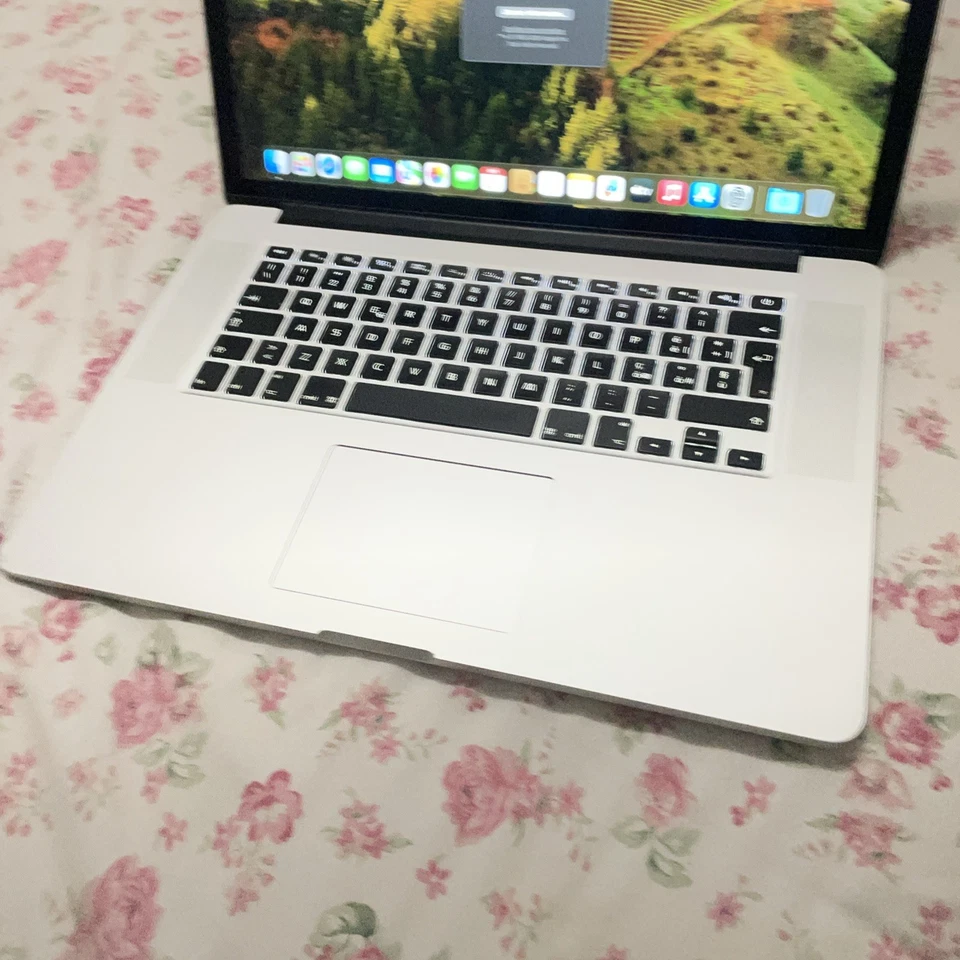 Apple MacBook Pro 15,4" (256GB SSD, Intel Core i7 4ª generazione, 2,20 GHz,..., foto 3 di 5