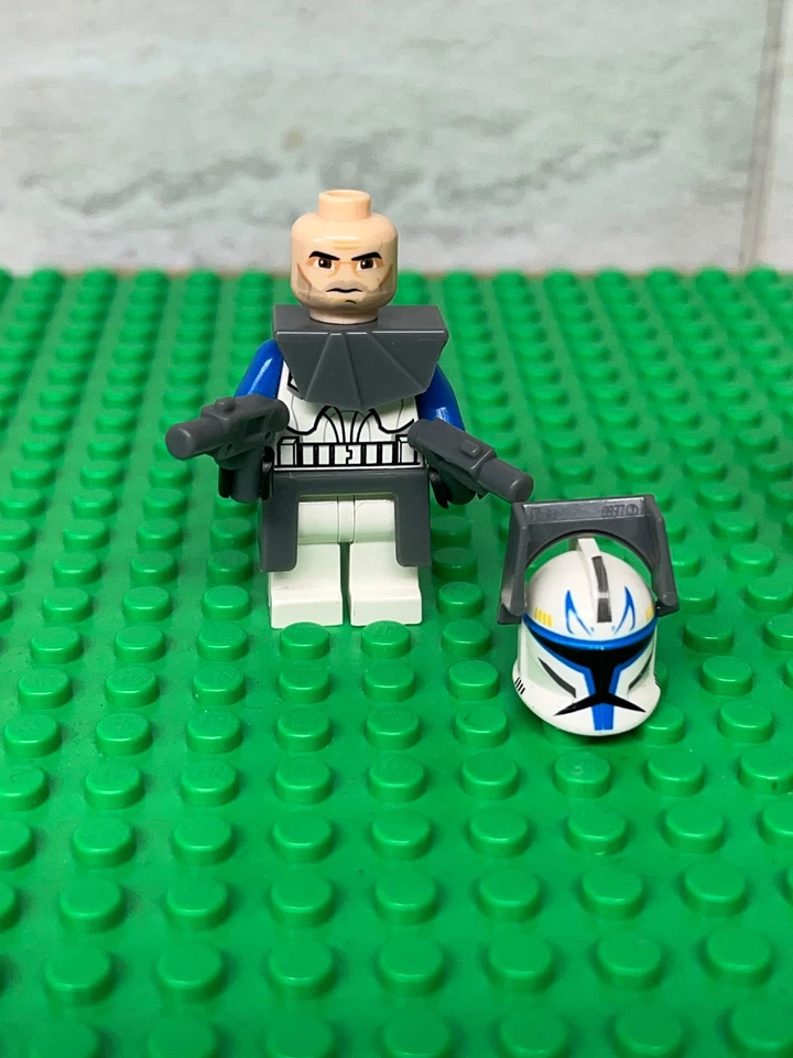 LEGO Star Wars Capitán Rex Minifigura 501ª Legión 7675 Fase 1 Foto 2 de 2