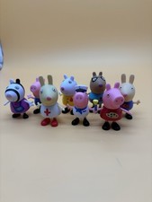 PEPPA PIGG 8 ASSORTED PEPPA PIG COLLECTABLE FIGURES