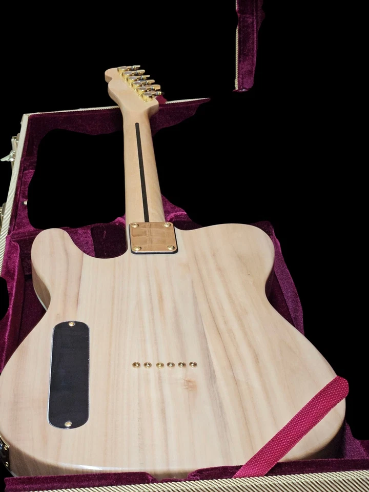 MUY BONITA GUITARRA ELÉCTRICA ESTILO TELE FLAMEADO ARCE CON ESTUCHE RÍGIDO TWEED Foto 2 de 4