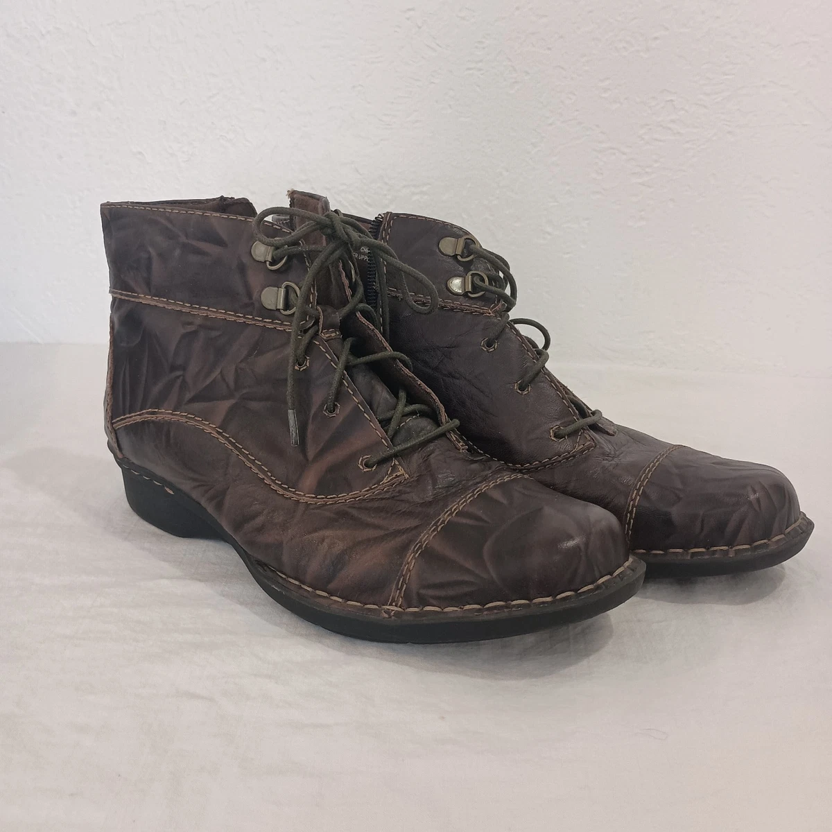 Clarks Chukka Boots for Women for sale | eBay display picture 2