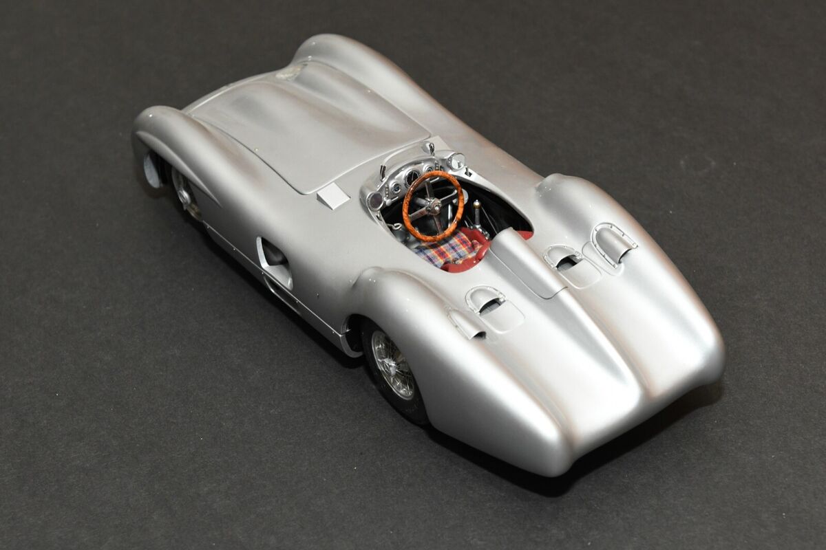 CMC 1/18 Mercedes-Benz W196R 1954/55 Streamliner body | eBay CMC 1/18 Mercedes-Benz W196R 1954/55 Streamliner body | eBay