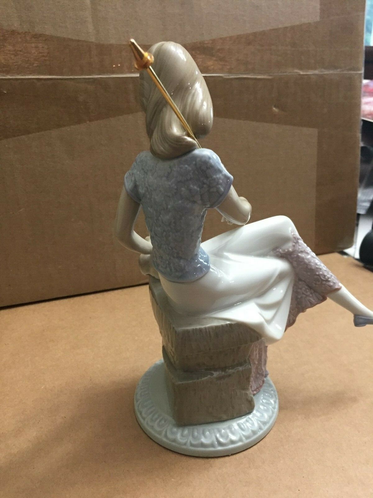 Lladró Figurine #7612 \