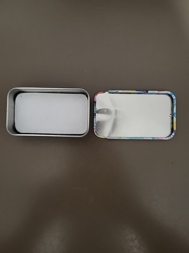 Small Tin Box: Empty Metal Storage Organizer For sewing. 1.75×2.75×0.5 inches - Picture 5 of 6