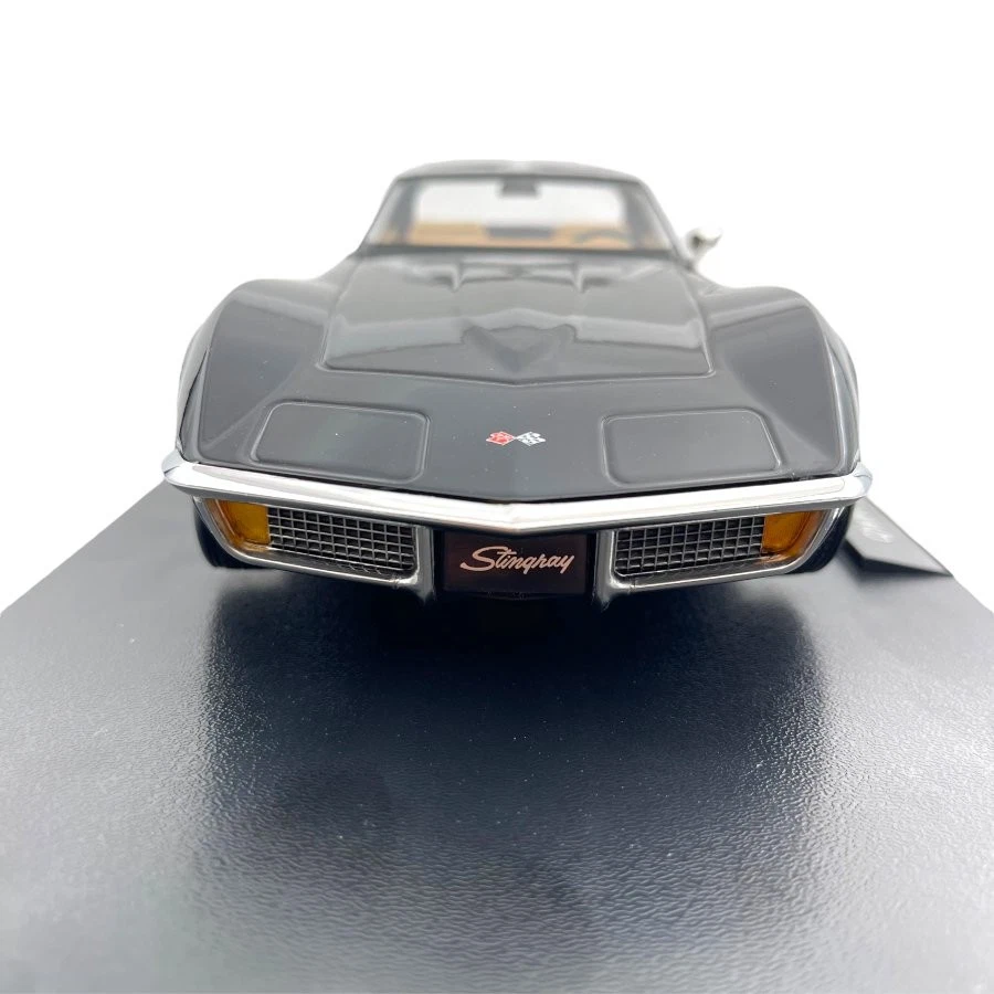 Modellino Auto 1/18 KK Chevrolet Corvette C3 1972 Black - Immagine 2 di 4