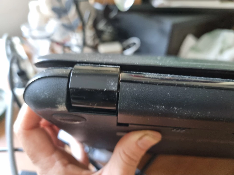 pc portatile Hp 250 - Immagine 3 di 4