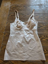 Ruby Ribbon Lace Cami In pale Sz 36