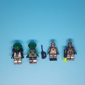Lego Space Insectoids: 6977 Arachnoid Star Base - 100% Complete w/Instructions