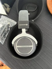 Beyerdynamic Amiron Home Tesla Headphones 250 Ohm Wired Over-Ear 