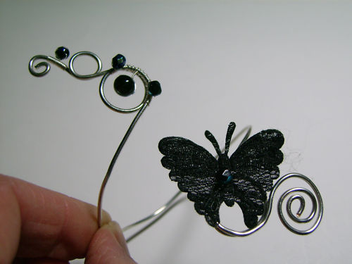 Bracelet papillon noir et argenté pour mariée accessoire chic de soirée