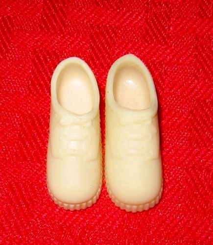 VINTAGE BARBIE 4 FRANCIE SKIPPER TAIWAN SOFT TRAINERS SNEAKERS GYM SHOES HTF!