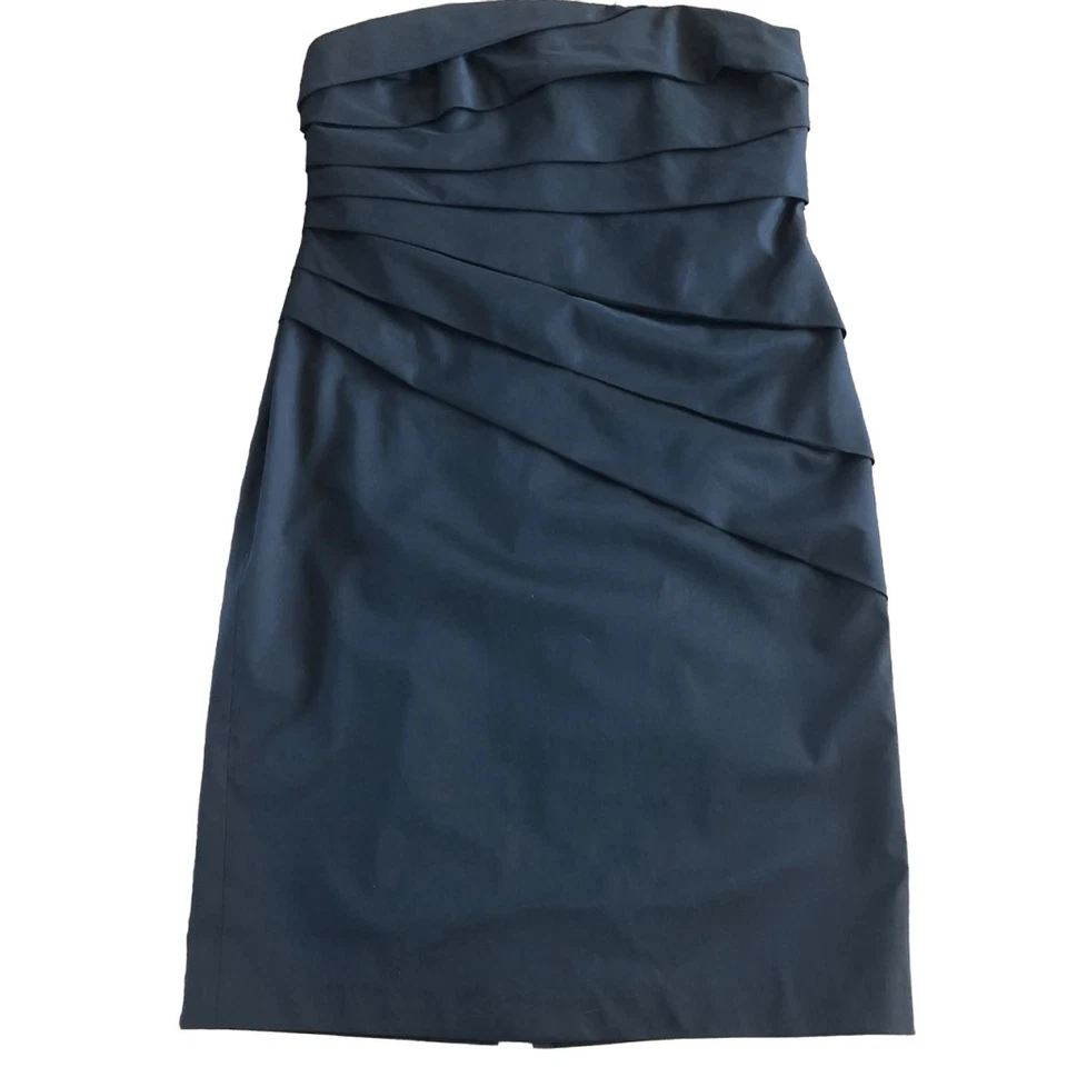 Vestido Vaina Phoebe Couture Negro Sin Tirantes Plisado con Obturador Foto 2 de 4