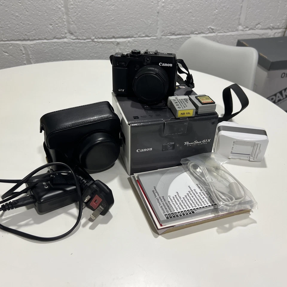 Canon Powershot G1X - Immaculate Condition + Spare Batttery & Charger - Image 3 of 4