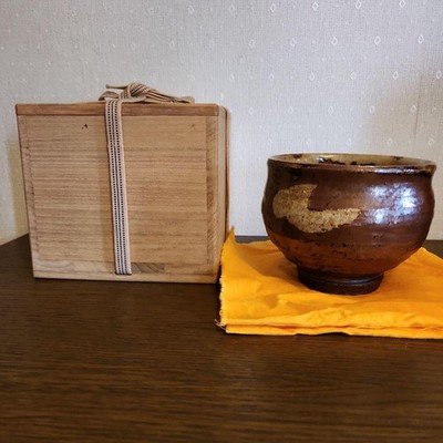 Gen Murata Mashiko Ware Tea Bowl Chawan Sugary Iron Glaze with Box Signed Japan